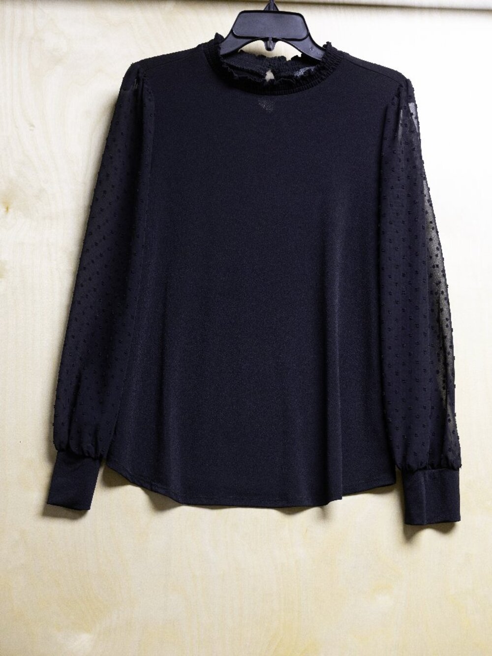 Adrianna Papell Black Dot Sleeve Blouse Women's Sz Medium